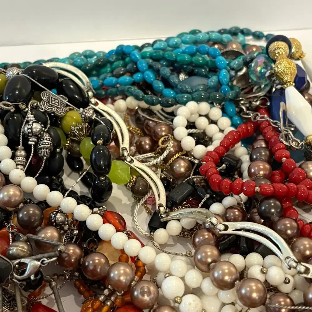 Jewelry Junk Lot Necklaces 3 lbs Vintage Variety Beads Pendants Wear Repair